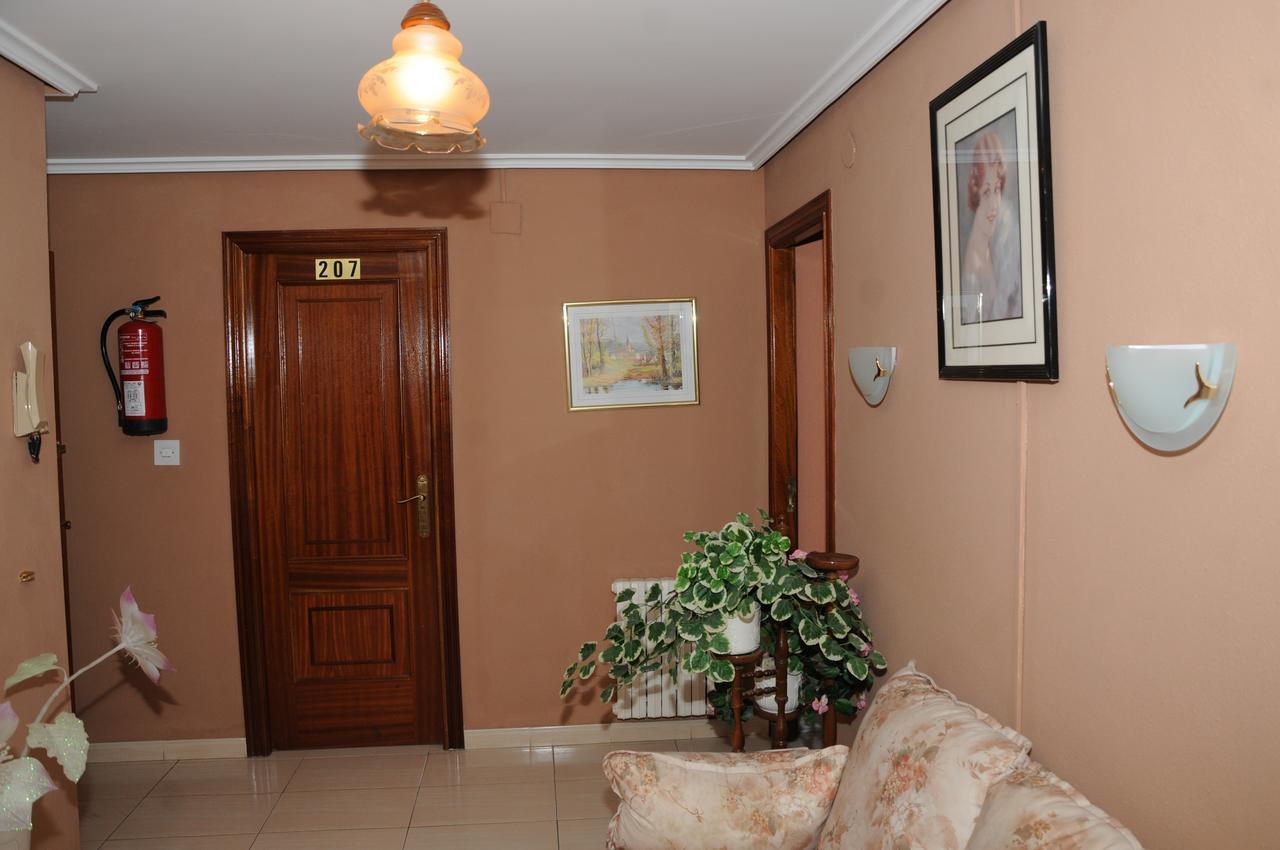Hostal La Torre II Puente de Domingo Florez Buitenkant foto
